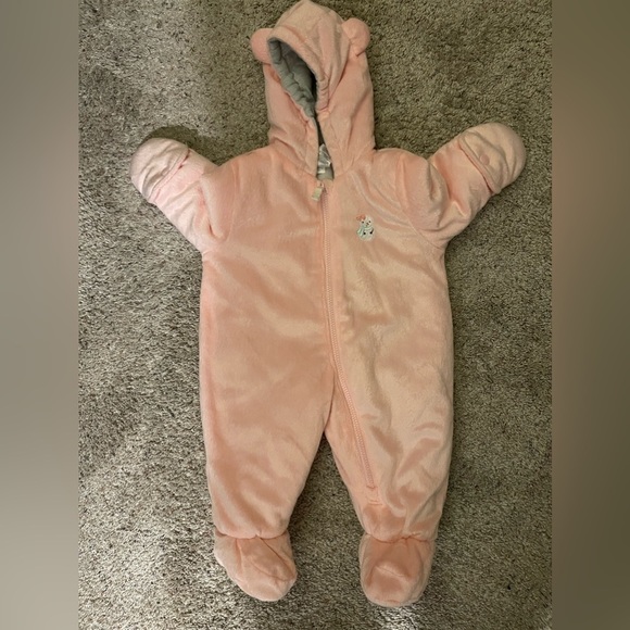 NWOT Carter’sPink Snow Suitbaby girl 6-9mo